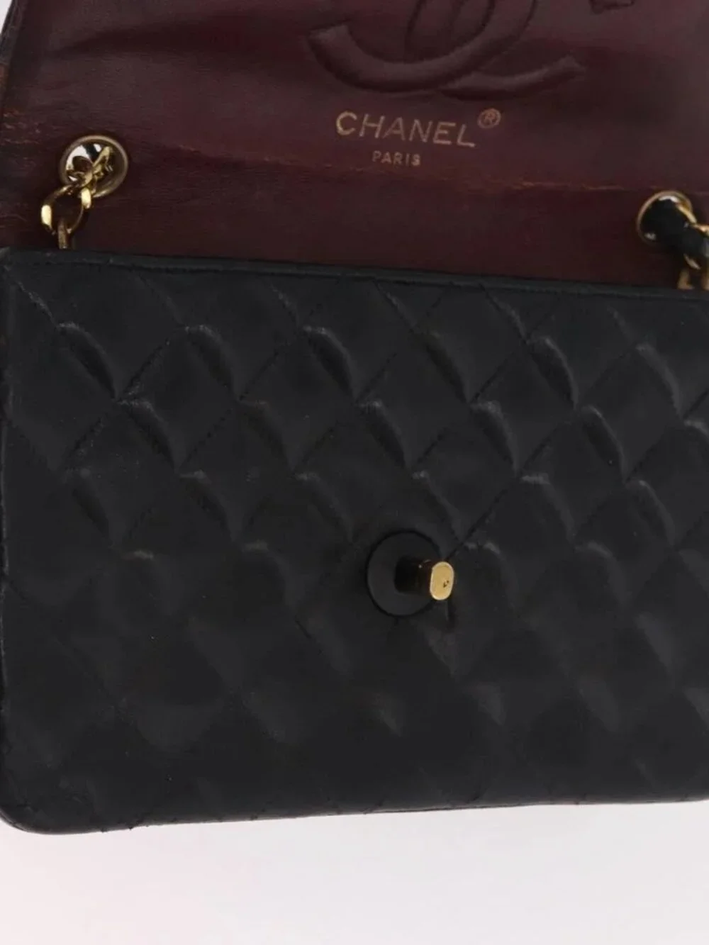 CHANEL Matelasse Chain Shoulder Bag Leather Black Gold CC Auth 188806